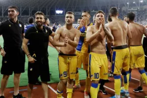 ΘΡΥΛΙΚΗ πρόκριση και ξανά ΟΜΙΛΟΥΣ!! (φώτος)