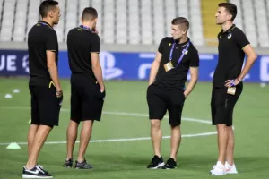 Βόλτα και πηγαδάκια πριν την... μάχη! (Φώτος)
