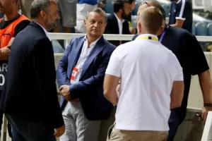 ΦΟΒΕΡΗ εμφάνιση, "Χ" και πάει Ολλανδία για το... θαύμα! (φώτος)