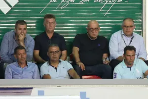 ΕΙΔΕ Σαλαμίνα ο Παπασταύρου...