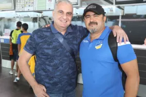 ΑΠΟΕΛ/ "Πέταξε" για Ολλανδία (Φώτος)