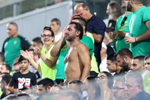 Πήρε φανέλα ΤΡΙΣΚΟ ο πρώην ΑΕΚτζής!