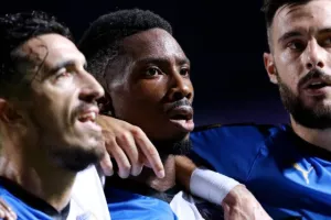 Ανατροπή, ΤΡΙΑΡΑ και ώρα για playoffs! (φώτος)