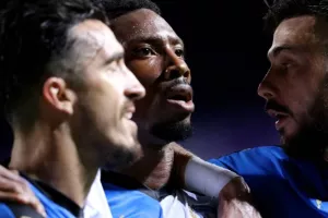Ανατροπή, ΤΡΙΑΡΑ και ώρα για playoffs! (φώτος)