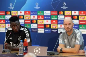 Erik ten Hag: "Καλός αντίπαλος το ΑΠΟΕΛ"/Ποιους παίκτες ξεχώρισε 