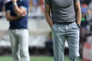 ΦΟΒΕΡΗ εμφάνιση, "Χ" και πάει Ολλανδία για το... θαύμα! (φώτος)