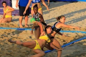 Ήττα για την Eθνική γυναικών beach handball