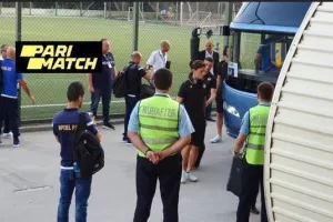 Η άφιξη της αποστολής του ΑΠΟΕΛ (φώτος/βίντεο)