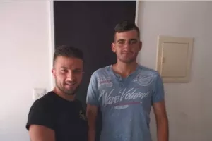 Ανανέωσε με Κόκκινο