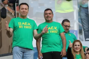"Γιώργο ζεις για πάντα ΑΕΚΤΖΗΣ" στην "Ghelamco Arena" 