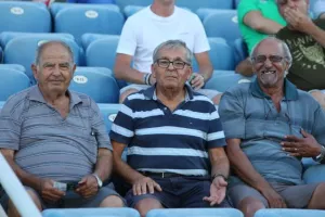 Στο... ΜΗΔΕΝ το φιλικό (φώτος)