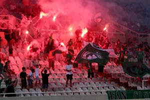 Στο... ΜΗΔΕΝ το φιλικό (φώτος)