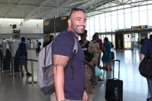 ΠΕΤΑΞΕ για Ολλανδία ο Απόλλωνας/ ΕΜΕΙΝΕ Κύπρο ο Καρ (Φώτος)