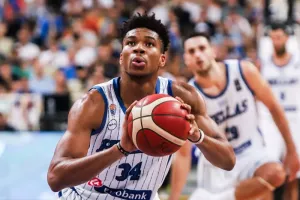 Τρομερό αφιέρωμα FIBA για τον Γιάννη: «Η Ελλάδα είναι έτοιμη»