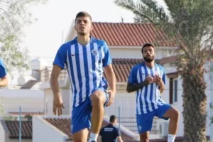 Φεύγει δανεικός/Ανακοίνωση ΑΝΟ