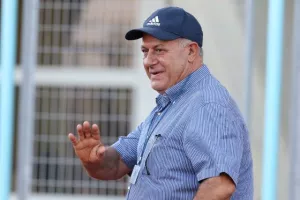Ο ΚΙΚΗΣ;