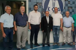 Ο Πρόεδρος του ΚΟΑ συναντήθηκε με τη Σχολική Εφορεία Λάρνακας