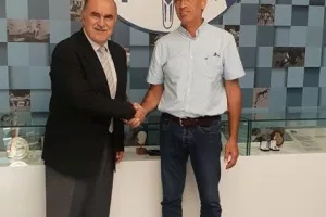 Ο Πρόεδρος του ΚΟΑ συναντήθηκε με τη Σχολική Εφορεία Λάρνακας