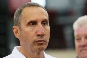 Μπλατ: «Είμαι όρθιος και είμαι καλά»