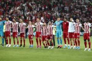 Ιστορικό ρεκόρ από Μαρτίνς, συνέχισε το αήττητο σερί ο Ολυμπιακός!