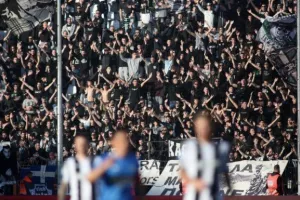 Η... υπόκλιση των Σλοβάκων στην Τούμπα