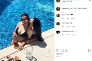 Αυτή είναι η κοπέλα που εισέβαλε στο Σλόβαν-ΠΑΟΚ (Φώτος)
