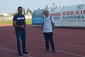 Ανόρθωση/Παίζει... αλλαγή