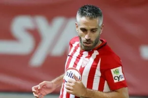 ΤΣΑΜΠΟΥΡΗΣ: "Όταν δέχεσαι δυο γκολ σε κομβικά σημεία θα χάσεις"