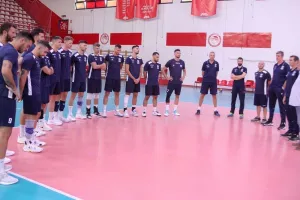 Η Ελλάδα θέλει τρίποντο «χρυσάφι» με τη Βουλγαρία