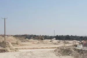 LIMASSOL ARENA/Έφυγαν τα μπάζα και έπεσαν τα πρώτα... μπετά! (φώτος/βίντεο)