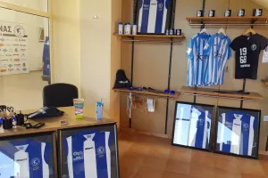 Βόλτα στη μπουτίκ (φώτος)