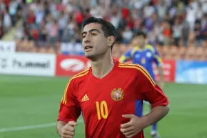 ΠΡΟΒΛΗΜΑ στην ΑΕΛ με Ghazaryan...