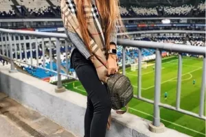 ΘΕΑΜΑ από τις κερκίδες!
