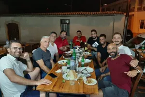 Η πρώτη συνεστίαση της Ακαδημίας