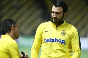 Υπό το βλέμμα Καρυπίδη η προπόνηση του Άρη