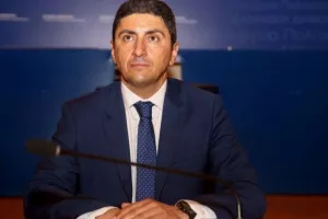 Αυγενάκης: «Ενοχλούν κάποιους, οι πρωτοβουλίες για βελτίωση του ποδοσφαίρου»