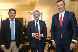Ολυμπιακός: Συνάντηση με Αυγενάκη