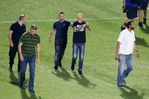 Στεφάνι της Θύρας 13 στη μνήμη του Κουκ (φώτος)