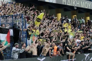 Δύο αστυνομικοί τραυματίες σε επεισόδια που έγιναν στο Αγρίνιο
