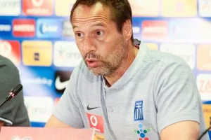 Φαν Σιπ: "Οι παίκτες να αφήσουν στην άκρη το εγώ"