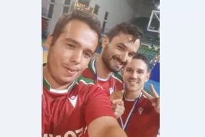 Ομόνοια/Πρώτοι τίτλοι