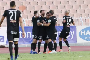 Μίλησαν και το μοίρασαν… τα εννιάρια! (φώτος)
