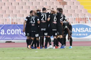 Μίλησαν και το μοίρασαν… τα εννιάρια! (φώτος)