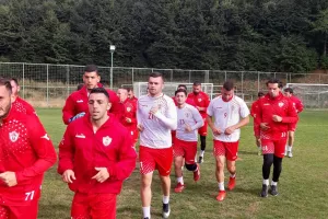 Έμεινε μόνο ο Άθως