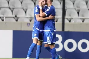 Ο ΠΙΕΡΟΣ για το "Χ"