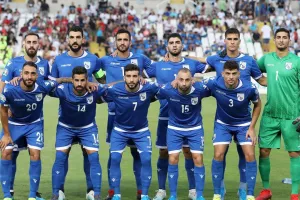 Ο ΠΙΕΡΟΣ για το "Χ"
