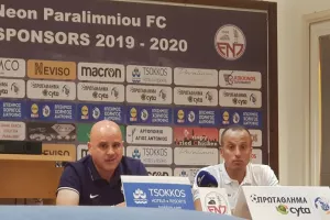 ΤΙΜΟΥΡ σε ΚΟΣΜΑ: "Πεστο άφοβα (γέλια)"