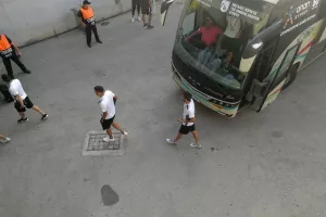 H άφιξη της Εθνικής μας (φώτος/βίντεο)