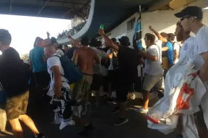(ΒΙΝΤΕΟ kerkida) "ΝΤΟΥ" οι φυγάδες στο φιλικό!