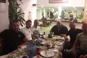 (Φώτος) Δείπνο στον Ερμή 